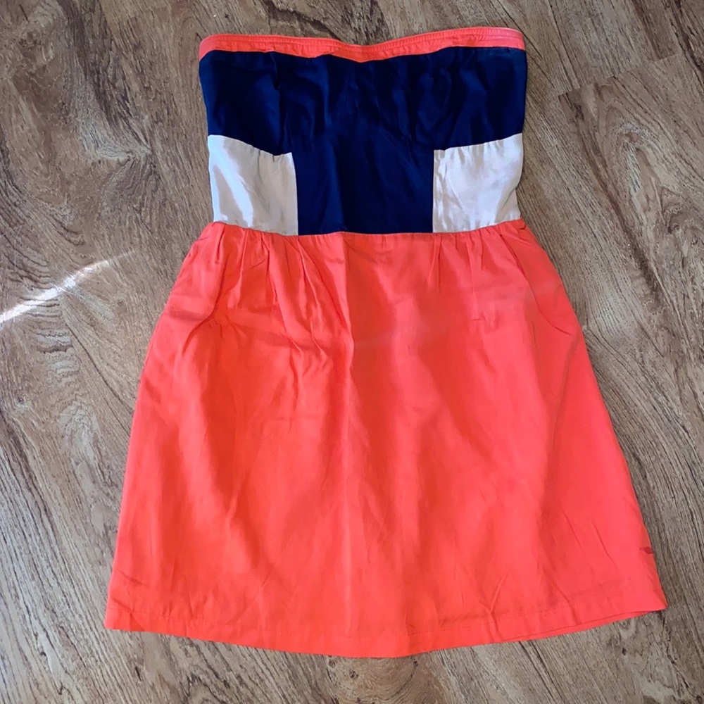 Strapless dress